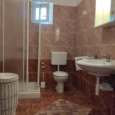 Mara Apartment