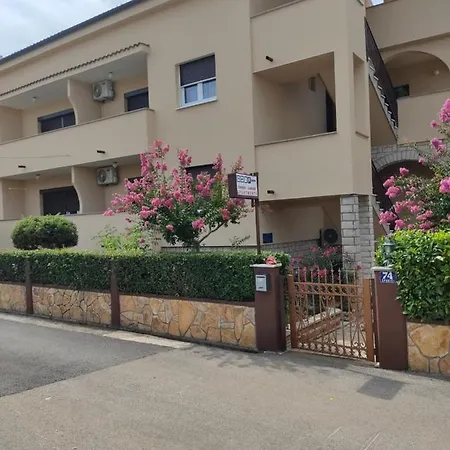 Apartment Mara Porec