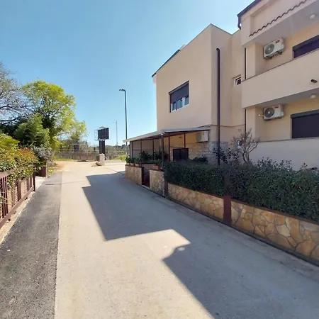 Mara Apartmán *